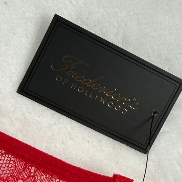 NWT Fredericks of Hollywood Red Lace Heart Ring Strappy Balconette Bra L/XL - Picture 2 of 7